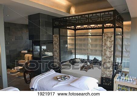 Stock Photo - Mandarin Oriental Hotel, Manhattan. Fotosearch