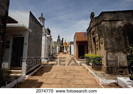 Mausoleums In Cementerio De La Recoleta, Asuncion, Paraguay View Large Photo Image Stock Image - Mausoleums In Cementerio De La Recoleta, Asuncion, Paraguay. Fotosearch