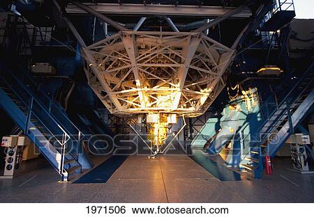 Stock Photograph - Mechanical Structure Of Moon Unit Telescope 2, Belonging To The Very Large Telescope (Vlt) Operated By The European Southern Observatory On Cerro Paranal, Antofagasta Region, Chile. Fotosearch