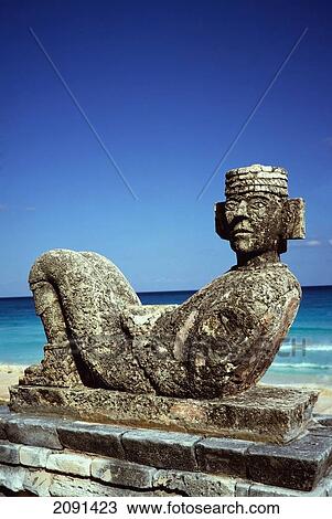 Stock Image - Mexico, Quintana Roo, Cancun, Chacmool.. Fotosearch