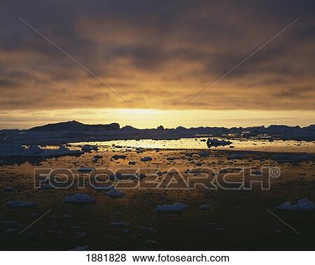 Midnight Sun Over Snowy Disko Bay View Large Photo Image Stock Photo - Midnight Sun Over Snowy Disko Bay. Fotosearch