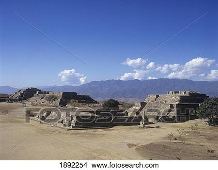 Picture - Monte Alban. Fotosearch