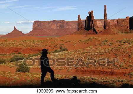 Monument Valley, Utah/Arizona, Usa. View Large Photo Image Stock Photo - Monument Valley, Utah/Arizona, Usa.. Fotosearch