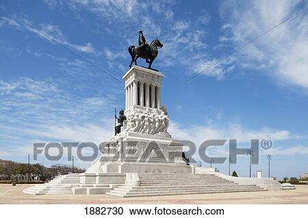 Stock Image - Monumento A MÃƒÆ’Ã‚Â¡ximo GÃƒÆ’Ã‚Â³mez Y BÃƒÆ’Ã‚Â¡ez (General Maximo Gomez); Havana, Cuba. Fotosearch
