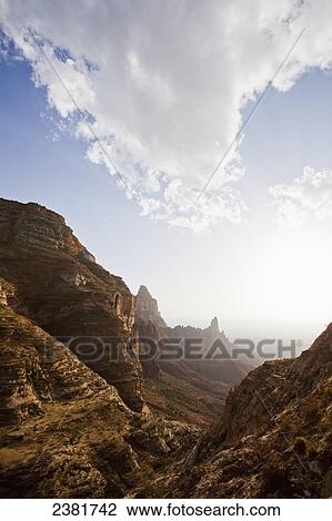 Stock Image - Mountain scenery on the Gheralta plateau; Tigray region, Ethiopia. Fotosearch