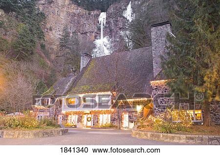 Stock Image - Multnomah Falls And Lodge In Winter; Columbia River Gorge, Oregon, Usa. Fotosearch