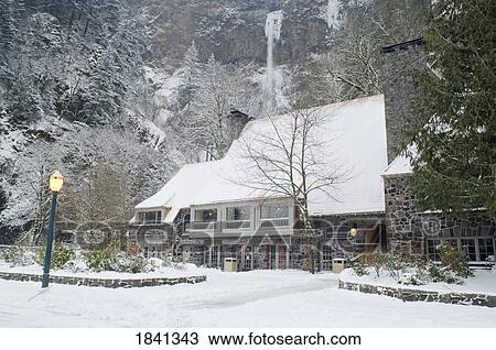 Multnomah Falls And Lodge In Winter; Columbia River Gorge, Oregon, Usa View Large Photo Image Stock Image - Multnomah Falls And Lodge In Winter; Columbia River Gorge, Oregon, Usa. Fotosearch