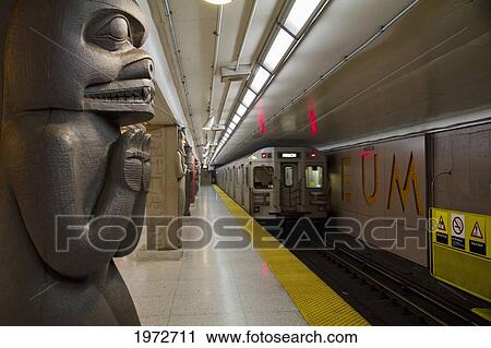 Museum Subway Station Of The Ttc, Toronto, Ontario, Canada View Large Photo Image Stock Image - Museum Subway Station Of The Ttc, Toronto, Ontario, Canada. Fotosearch