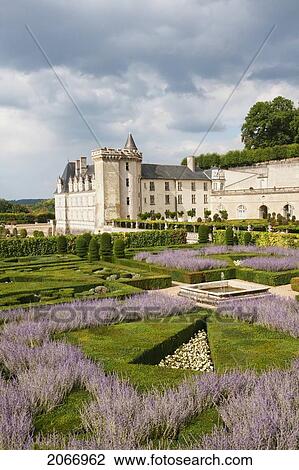 Stock Image - Music Garden Of The Chateau De Villandry, Villandry, Indre-Et-Loire, France. Fotosearch