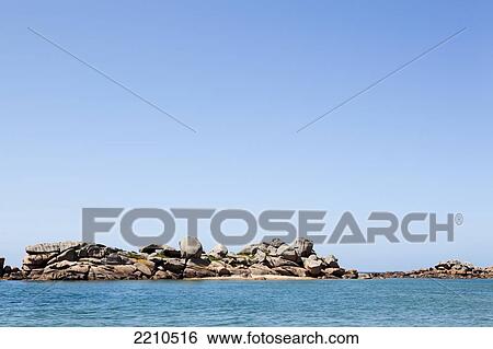 Stock Photograph - Northern Brittany shoreline, close to town of Plougrescant on the Cotes D'Armor, France. Fotosearch