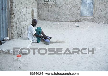 Picture - Old man, Timbuktu, Mali. Fotosearch