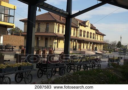 Old Railway Station At Plaza Tres Centurias, Aguascalientes, Mexico View Large Photo Image Stock Image - Old Railway Station At Plaza Tres Centurias, Aguascalientes, Mexico. Fotosearch
