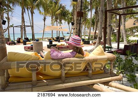 Picture - One & Only Reethi Rah Resort Fanditha Restaurant & Bar Maldives. Fotosearch