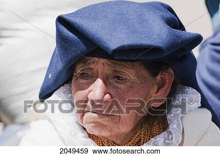 Stock Photo - Otavaleno Woman, Otavalo, Imbabura, Ecuador. Fotosearch