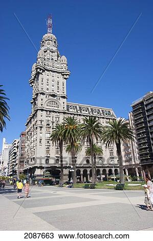 Stock Image - Palacio Salvo (Salvo Palace), Montevideo, Uruguay. Fotosearch