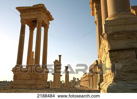 Picture - PALMYRA RUINS SYRIA. Fotosearch