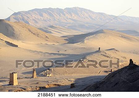 PALMYRA RUINS SYRIA View Large Photo Image Stock Image - PALMYRA RUINS SYRIA. Fotosearch