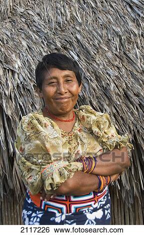 Stock Photograph - Panama, San Blas Islands (also called Kuna Yala Islands), Playon Chico Village, Kuna woman. Fotosearch