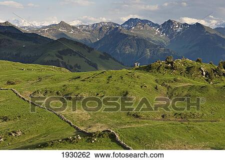 Stock Image - Panoramic mountain view from the HornkÃƒâ€¦Ã‚Â¡pfl hut. KitzbÃƒâ€¦Ã‚Â¸heler Horn. Kitzbuehel. Tyrol. Austria.. Fotosearch