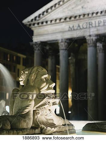 Stock Image - Pantheon And Fountain In Piazza Della Rotunda At Night. Fotosearch