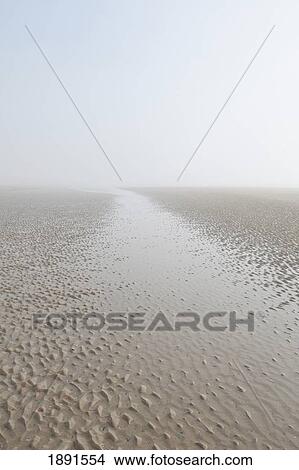 Picture - Patterns In Sand. Fotosearch