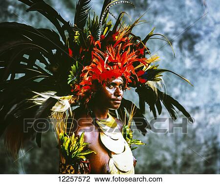 Stock Image - Performer from the Eastern Highlands at the Goroka Show; Eastern Highlands, Papua New Guinea. Fotosearch