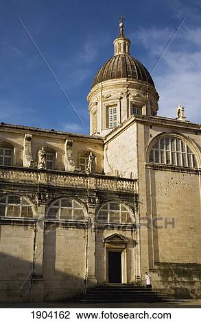 Person Sweeping Steps Of The Cathedral, Dubrovnik, Croatia View Large Photo Image Stock Image - Person Sweeping Steps Of The Cathedral, Dubrovnik, Croatia. Fotosearch