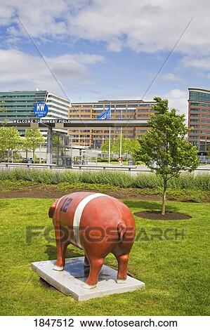 Stock Image - Pig Statue; International District, Seattle, Washington State, Usa. Fotosearch