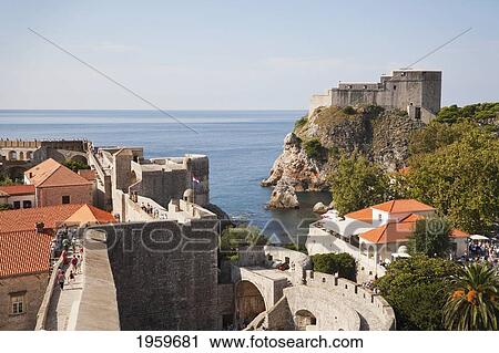Pile Gate And St. Lawrence Fortress, Dubrovnik, Dubrovnik-Neretva, Croatia View Large Photo Image Stock Image - Pile Gate And St. Lawrence Fortress, Dubrovnik, Dubrovnik-Neretva, Croatia. Fotosearch