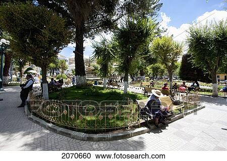 Plaza 10 De Febrero, Oruro, Bolivia View Large Photo Image Stock Image - Plaza 10 De Febrero, Oruro, Bolivia. Fotosearch