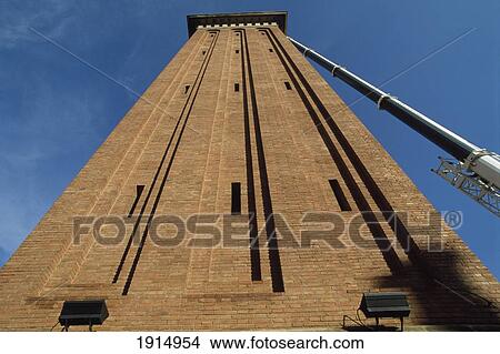 Picture - Plaza De Espanya. Fotosearch
