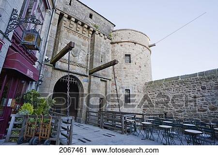 Stock Image - Porte Du Roi (King's Gate), Mont Saint-Michel, France. Fotosearch