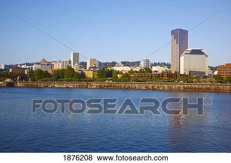 Stock Photo - Portland, Oregon, United States Of America; View Of The City Along The Willamette River. Fotosearch