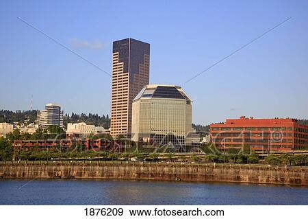Stock Photo - Portland, Oregon, United States Of America; View Of The City Along The Willamette River. Fotosearch