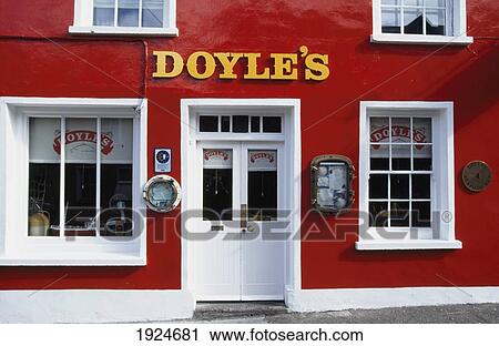 Stock Image - Pub Front. Fotosearch