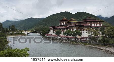 Punakha Dzong On The Puntshang Chhu River; Punakha District Bhutan View Large Photo Image Stock Image - Punakha Dzong On The Puntshang Chhu River; Punakha District Bhutan. Fotosearch