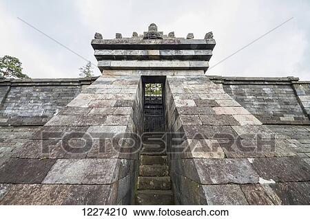 Stock Image - Pyramidal structure atop Candi Cetho, a Javanese-Hindu temple located on the western slope of Mount Lawu, Central Java, Indonesia. Fotosearch
