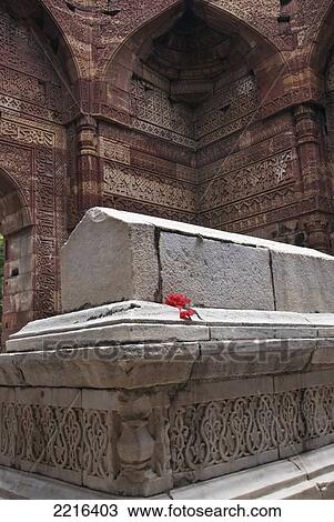 Qutub Minar Is A Unesco World Heritage Site In Uttar Pradesh, Delhi, India View Large Photo Image Stock Image - Qutub Minar Is A Unesco World Heritage Site In Uttar Pradesh, Delhi, India. Fotosearch