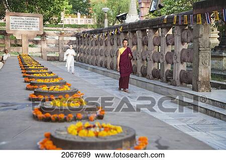 Stock Photo - Ratnachankramas By The Mahabodi Temple, Bodhgaya, Bihar, India. Fotosearch