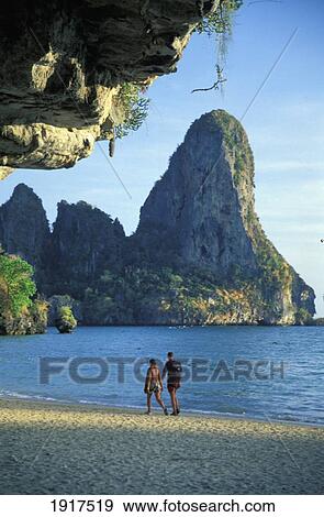 Stock Photo - Raylee Beach Climbers Paradise. Fotosearch