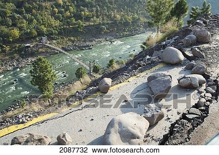 Stock Image - Road Damaged By The 8 October 2005 Earthquake, Jhelum Valley, Azad Kashmir, Pakistan. Fotosearch