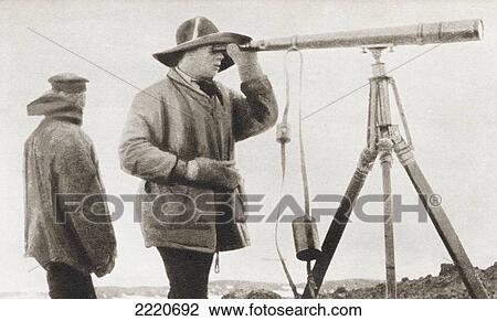 Stock Image - Robert Falcon Scott Looking Through A Telescope During The Terra Nova Expedition To The South Pole In 1912. Robert Falcon Scott, 1868. Fotosearch