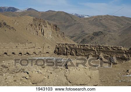 Stock Image - Ruins Of A Mud Fort At The Unai Pass, Vardak Province, Afghanistan. Fotosearch