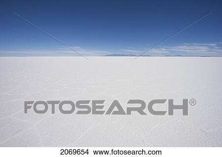 Salar De Uyuni, The World's Largest Salt Flat, Potosi Department, Bolivia View Large Photo Image Picture - Salar De Uyuni, The World's Largest Salt Flat, Potosi Department, Bolivia. Fotosearch