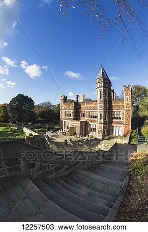 Stock Image - Saltwell Towers in Saltwell Park; Gateshead, Tyne and Wear, England. Fotosearch