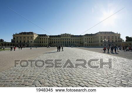 Schonbrunn Palace, Vienna (Wien), Austria View Large Photo Image Stock Photography - Schonbrunn Palace, Vienna (Wien), Austria. Fotosearch