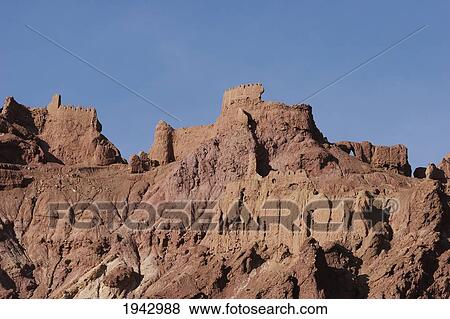 Stock Photo - Sharh-E-Zohak (The Red City) And Its Elaborate Towers Guarded The Entrance To Bamiyan During The Reigns Of The Shansabani Kings In The 12Th And 13Th Centuries., Bamian Province, Afghanistan. Fotosearch