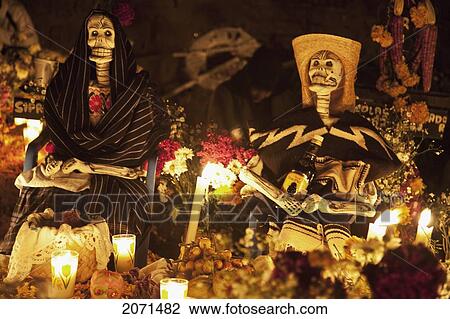 Stock Image - Skeletons (Calacas) Decorate This Grave During The Celebration Of D. Fotosearch