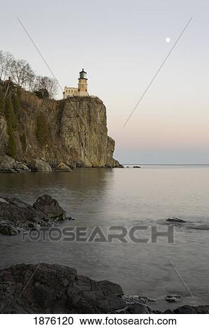 Stock Image - Split Rock Lighthouse On The North Shores Of Lake Superior; Minnesota, Usa. Fotosearch