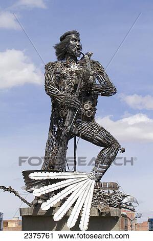 Statue of Ernesto Che Guevara, El Alto, La Paz, Bolivia View Large Photo Image Stock Image - Statue of Ernesto Che Guevara, El Alto, La Paz, Bolivia. Fotosearch